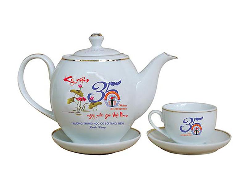 Giới thiệu Quà tặng Bộ ấm trà in logo Bát Tràng dáng Minh Long in hình 20/11